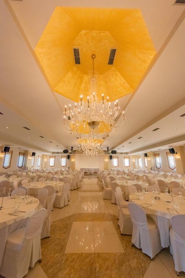 Buka Sandy Beach Messini Ngoại thất bức ảnh