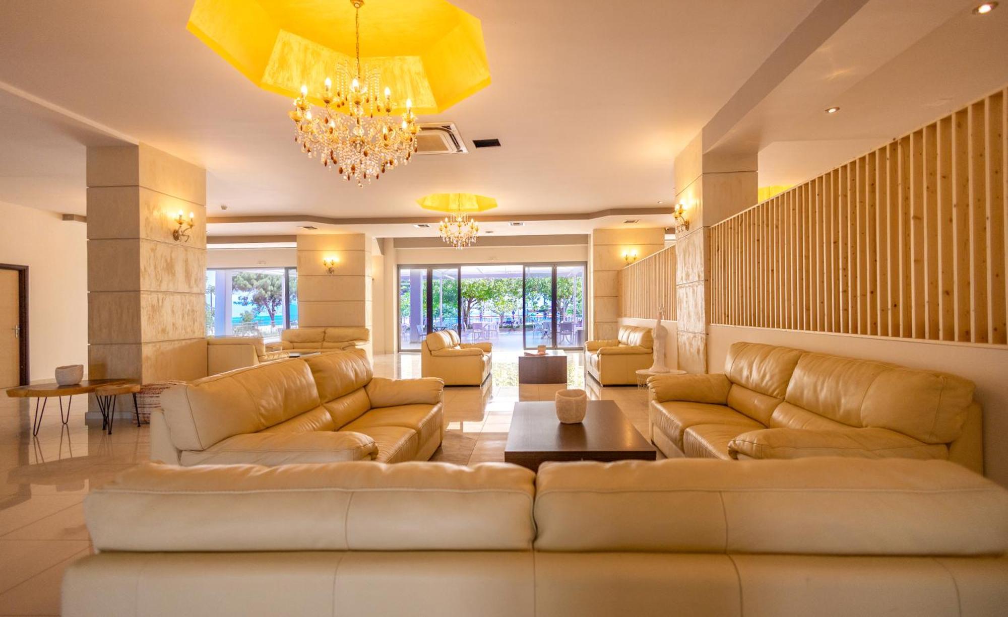 Buka Sandy Beach Messini Ngoại thất bức ảnh
