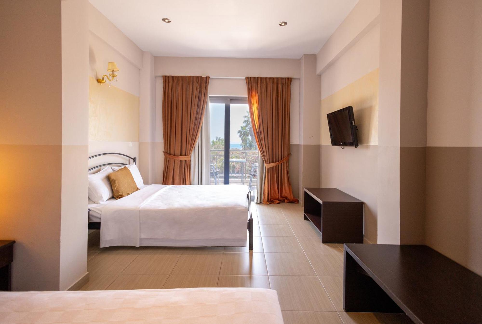 Buka Sandy Beach Messini Ngoại thất bức ảnh